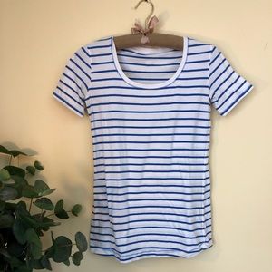 Lululemon workout tee